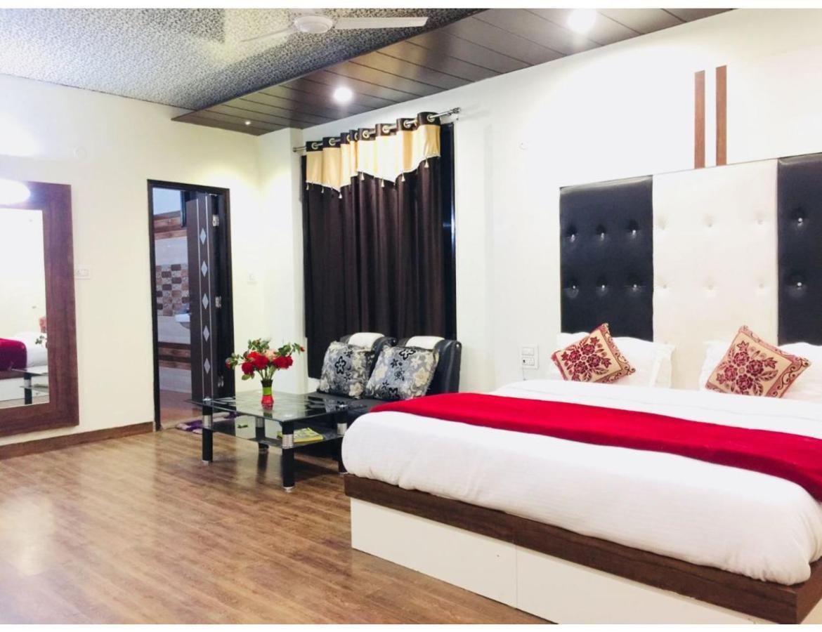 Hotel Dalhousie Grand Banikhet Ngoại thất bức ảnh